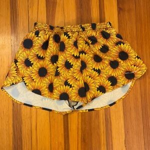 BOA size medium sunflower running shorts